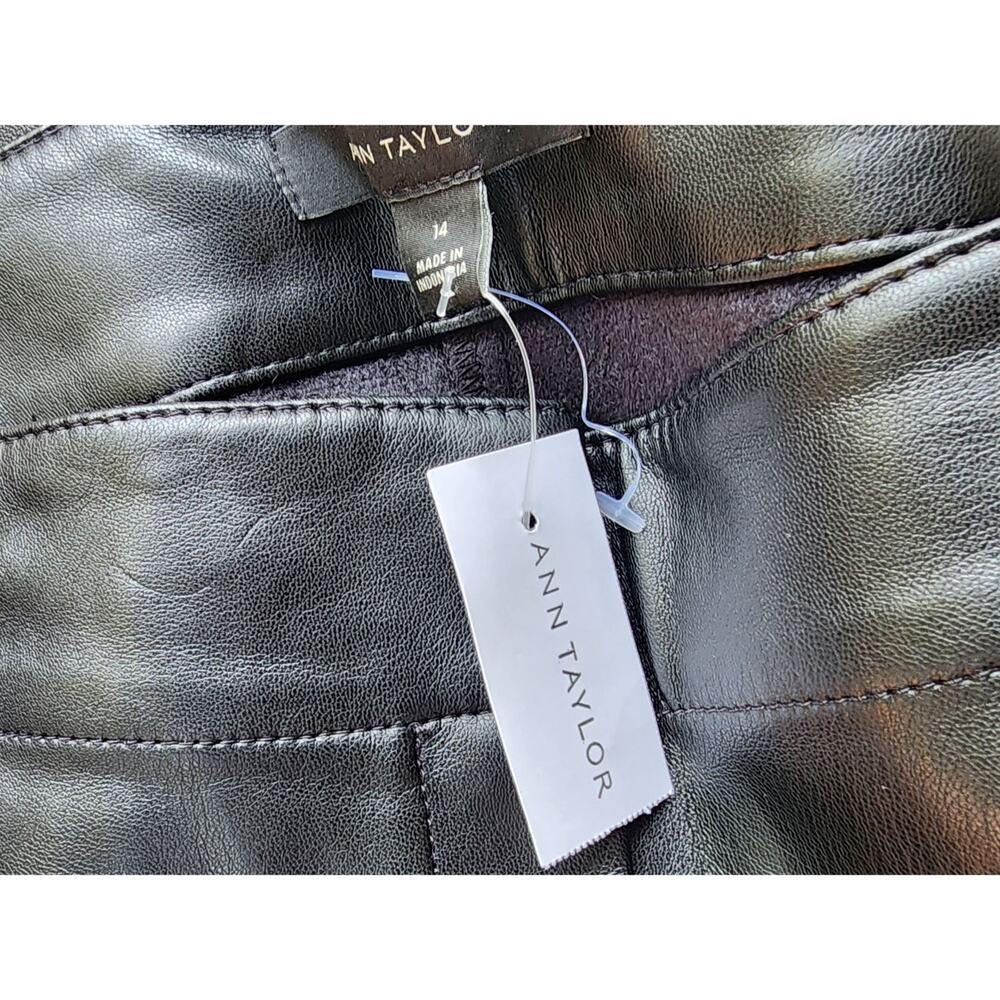 NWT Ann Taylor Vegan Leather Slim Pant Faux Leather Black Cropped Trousers Sz 14 - Picture 3 of 8